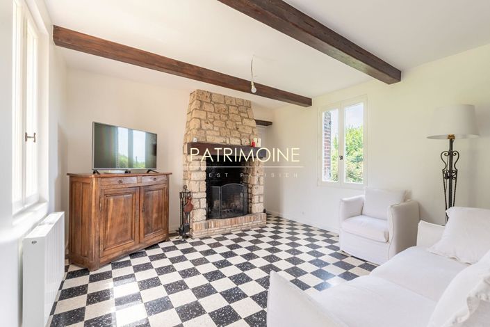 Image No.4-3 Bed Property for sale