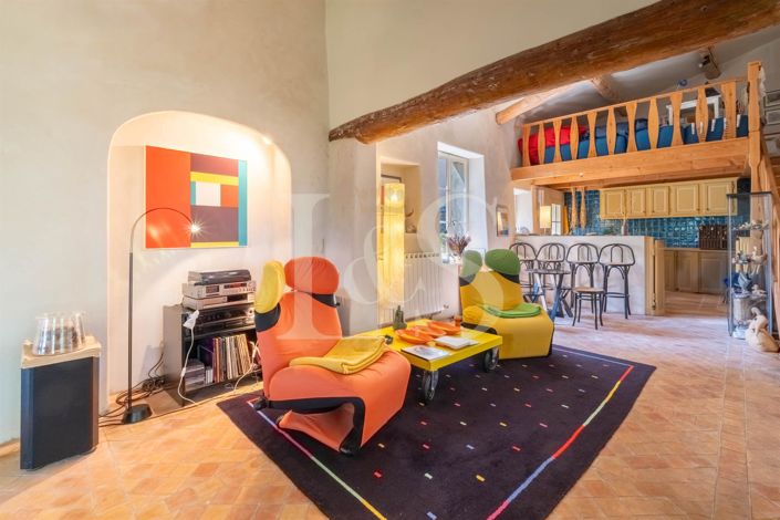 Image No.6-4 Bed House for sale