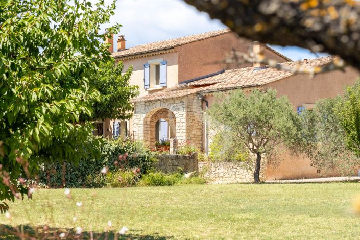 Image No.6-6 Bed House for sale