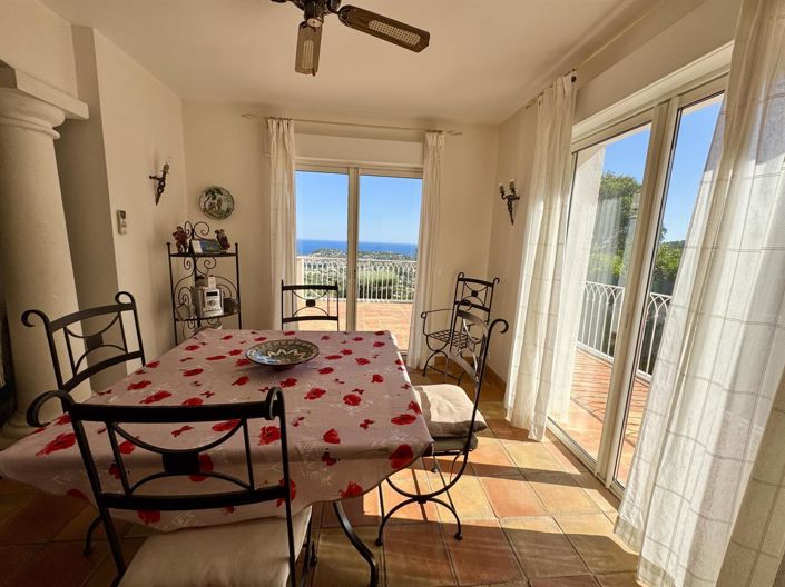 Image No.15-4 Bed House for sale