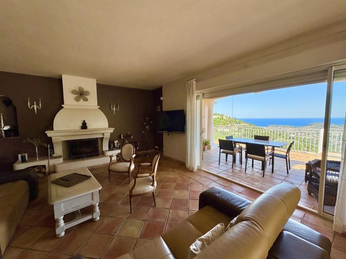 Image No.20-4 Bed House for sale