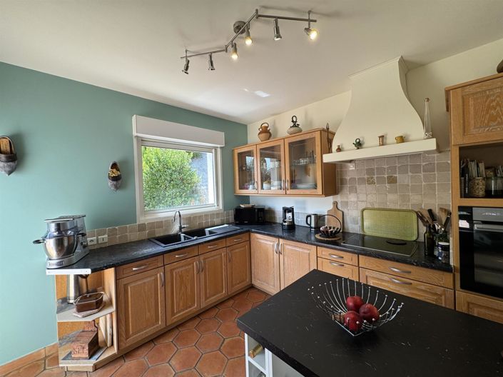 Image No.23-4 Bed House for sale