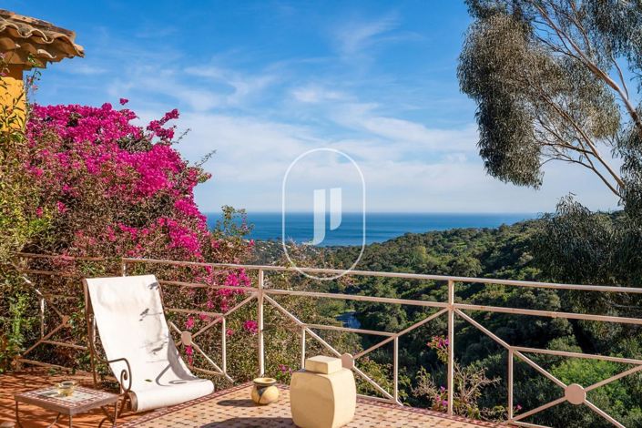 Image No.4-4 Bed House for sale