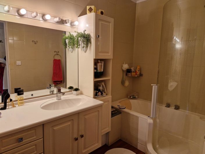 Image No.14-2 Bed House for sale