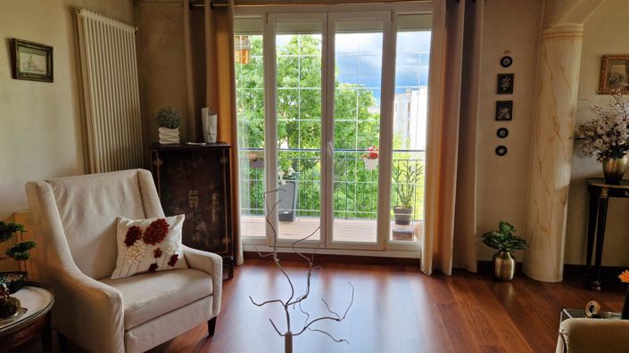 Image No.5-2 Bed House for sale