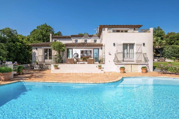 Image No.1-4 Bed House for sale
