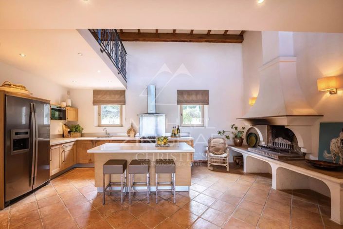 Image No.5-4 Bed House for sale