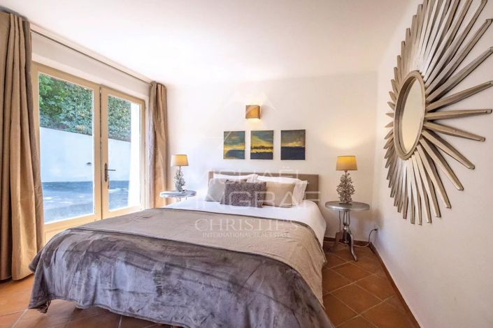 Image No.9-4 Bed House for sale