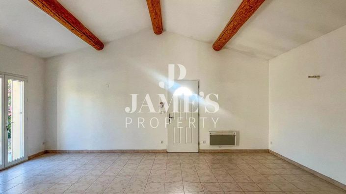 Image No.9-3 Bed House for sale