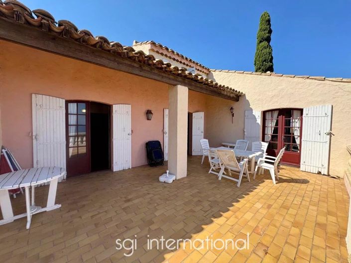 Image No.7-7 Bed House for sale