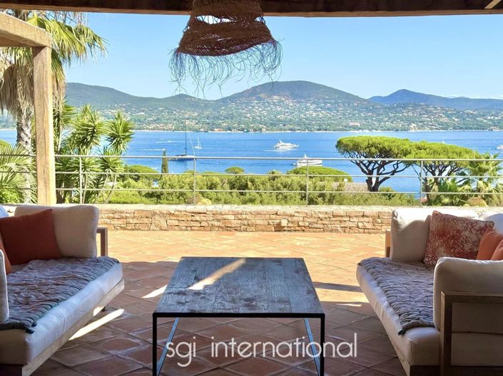 Image No.1-5 Bed House for sale