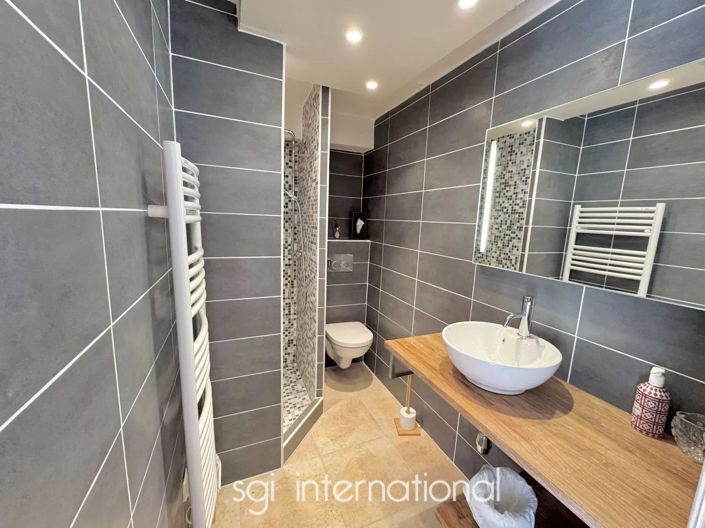 Image No.15-5 Bed House for sale