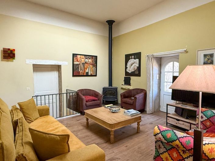 Image No.11-3 Bed House for sale