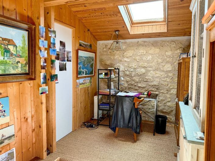 Image No.19-3 Bed House for sale