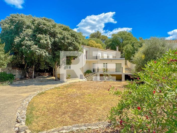 Image No.3-3 Bed House for sale