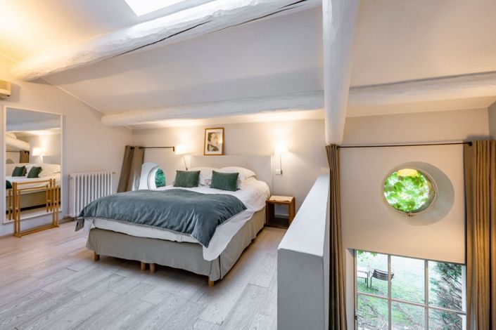 Image No.5-9 Bed House for sale