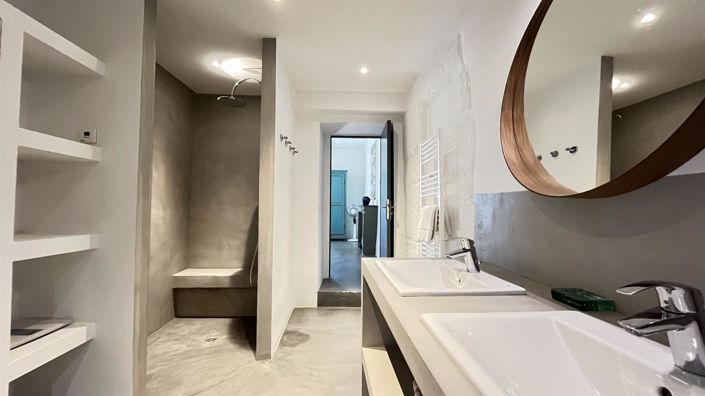 Image No.23-6 Bed House for sale