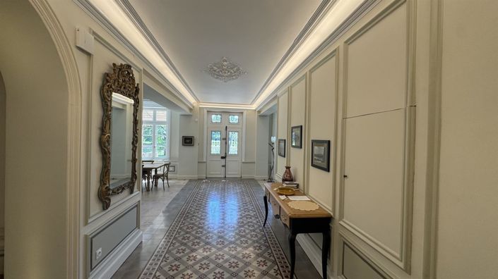 Image No.6-5 Bed House for sale