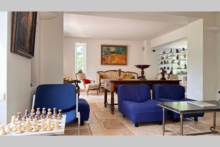 Image No.3-5 Bed House for sale