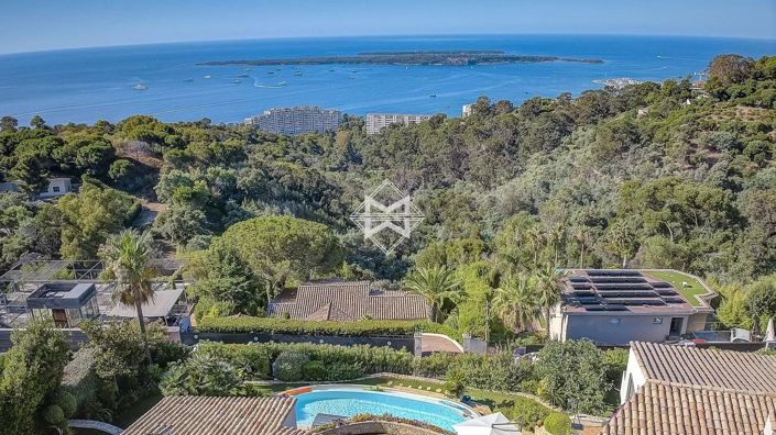 Image No.2-5 Bed House for sale