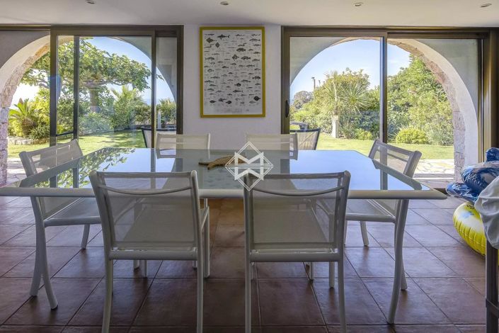 Image No.4-5 Bed House for sale