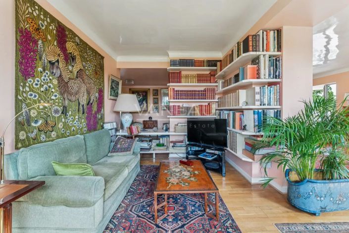 Image No.10-2 Bed Apartment for sale