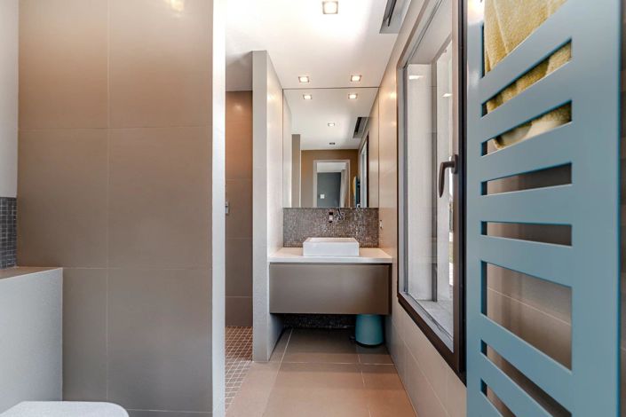 Image No.45-6 Bed House for sale