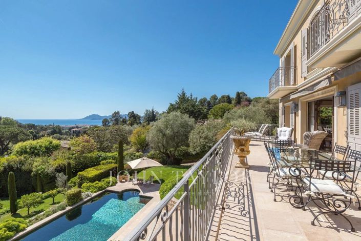 Image No.2-4 Bed House for sale