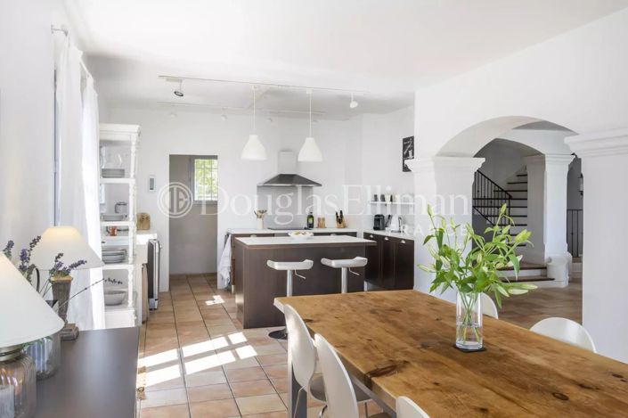 Image No.7-4 Bed House for sale