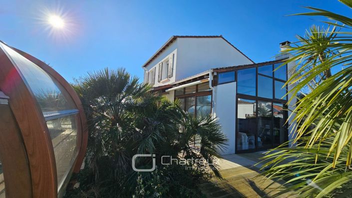 Image No.2-5 Bed House for sale