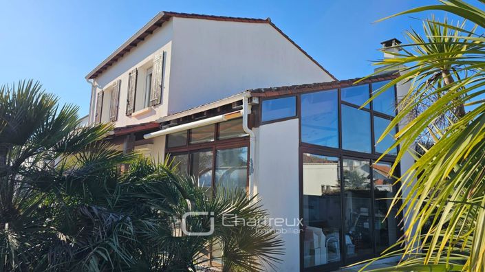 Image No.4-5 Bed House for sale