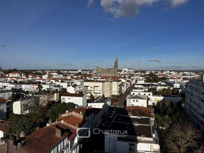 Image No.12-3 Bed Apartment for sale