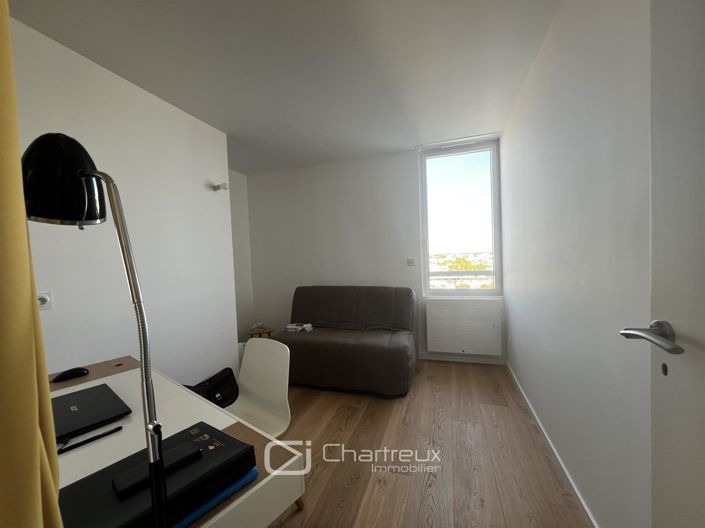 Image No.15-3 Bed Apartment for sale