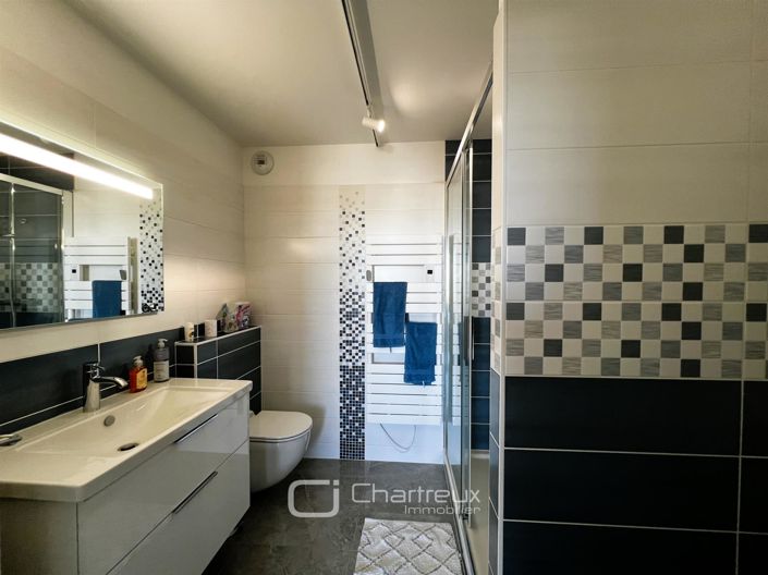 Image No.9-3 Bed Apartment for sale