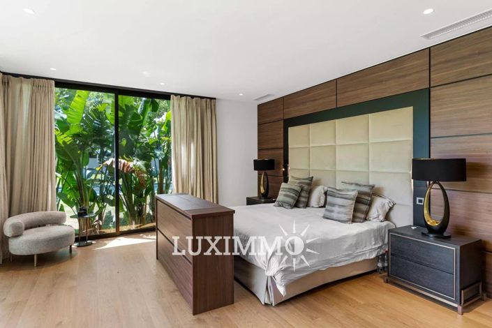 Image No.12-5 Bed House for sale