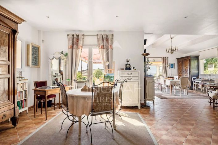 Image No.7-4 Bed House for sale