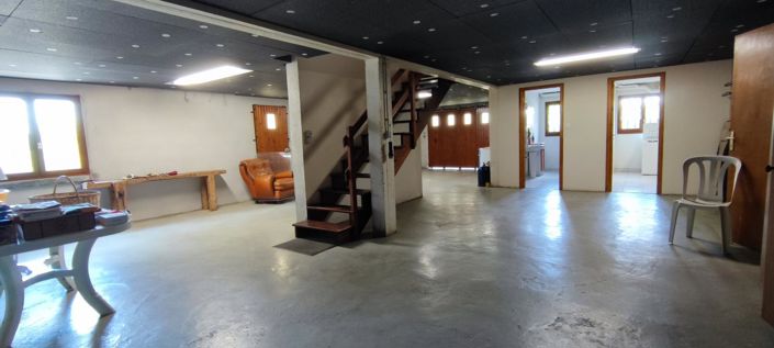 Image No.13-2 Bed House for sale