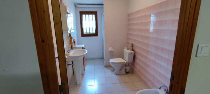 Image No.15-2 Bed House for sale