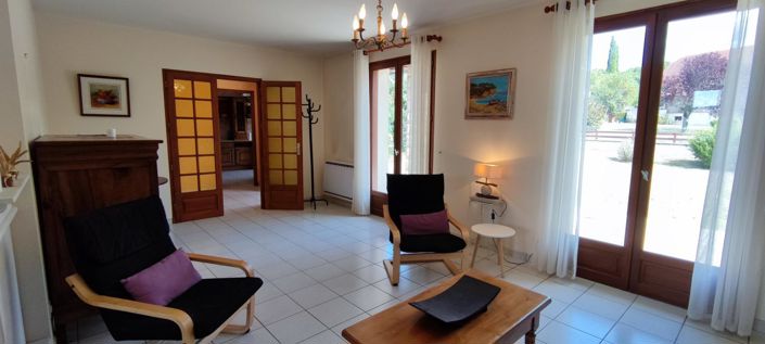 Image No.6-2 Bed House for sale