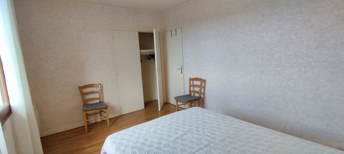 Image No.8-2 Bed House for sale