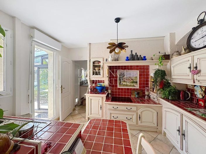 Image No.11-4 Bed House for sale