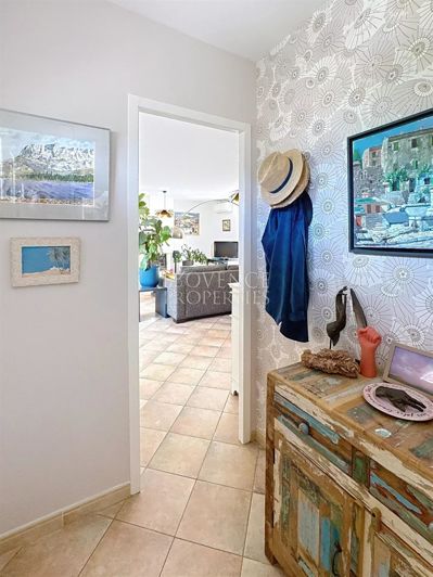 Image No.7-4 Bed House for sale