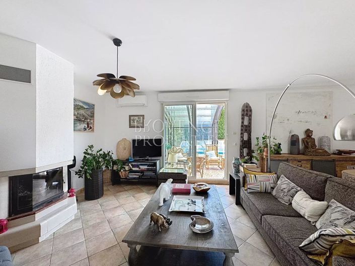 Image No.9-4 Bed House for sale