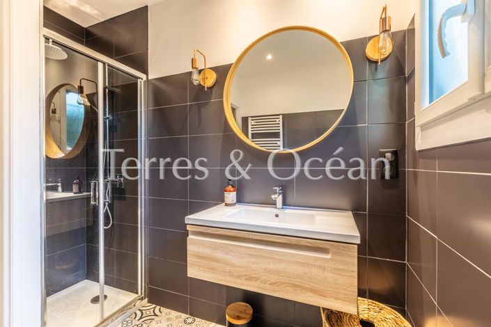 Image No.14-4 Bed House for sale