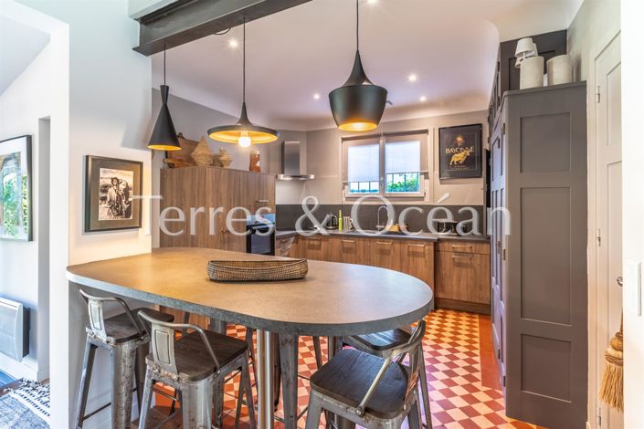 Image No.5-4 Bed House for sale