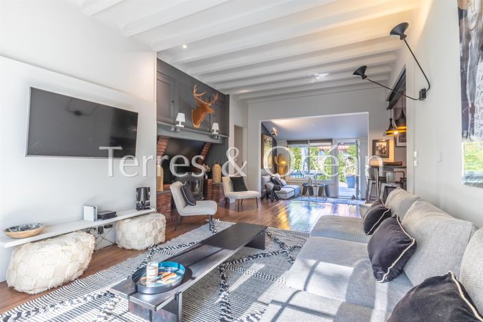 Image No.6-4 Bed House for sale