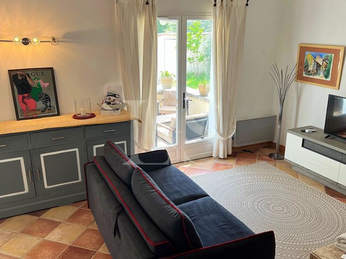 Image No.26-6 Bed House for sale