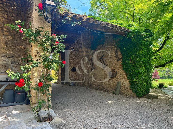 Image No.7-6 Bed House for sale