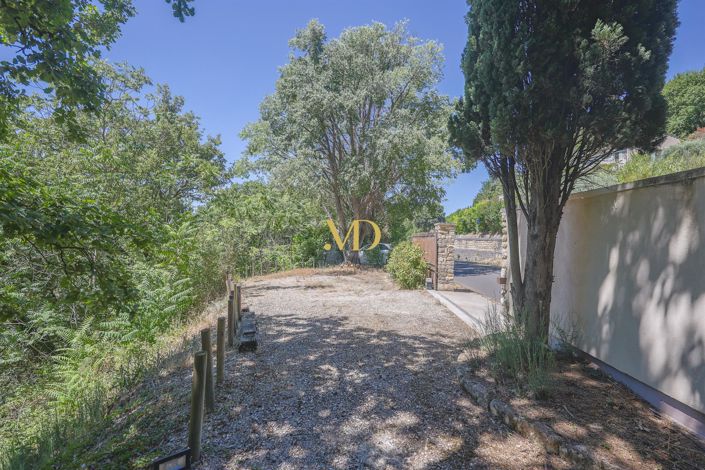 Image No.15-3 Bed House for sale