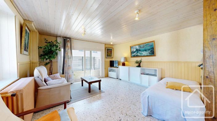 Image No.24-4 Bed Property for sale